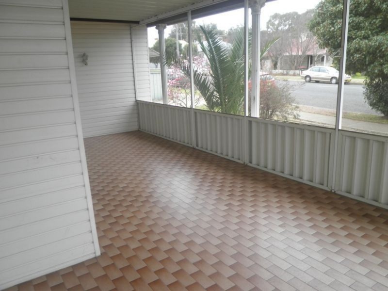 20 Dean Street, Tamworth NSW 2340