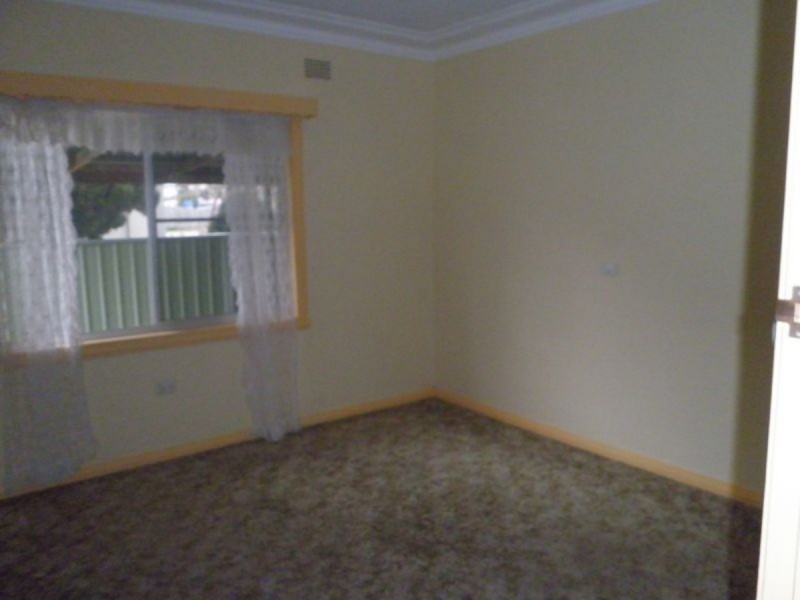 20 Dean Street, Tamworth NSW 2340