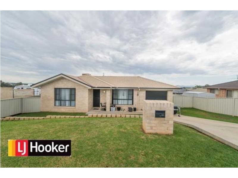 65 Manilla Road, Tamworth NSW 2340