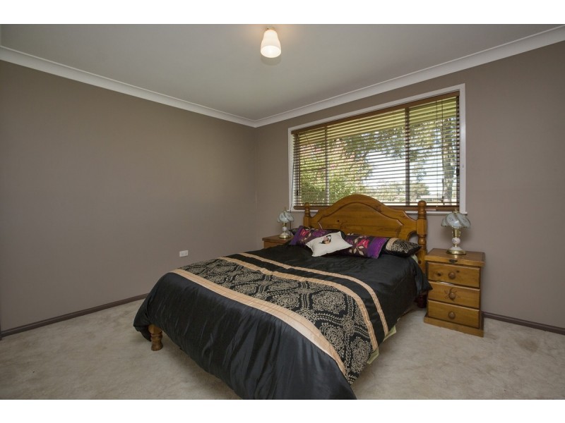 3 Waree Drive, Tamworth NSW 2340