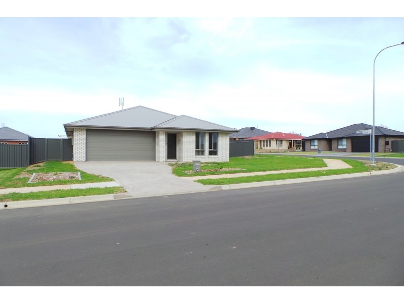 2 Kingham Street, Tamworth NSW 2340