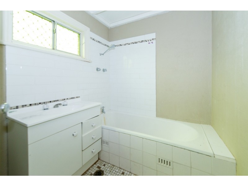 4 Byrnes Avenue, Tamworth NSW 2340