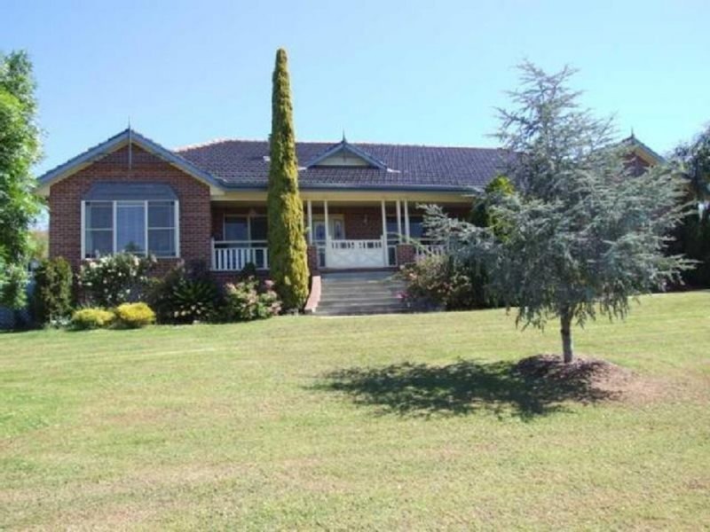 1 Gouldian Way, Tamworth NSW 2340