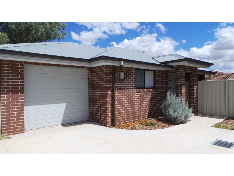 4/4 Cohen Street, Tamworth NSW 2340