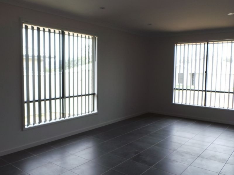 12 Mckinlay Place, Tamworth NSW 2340