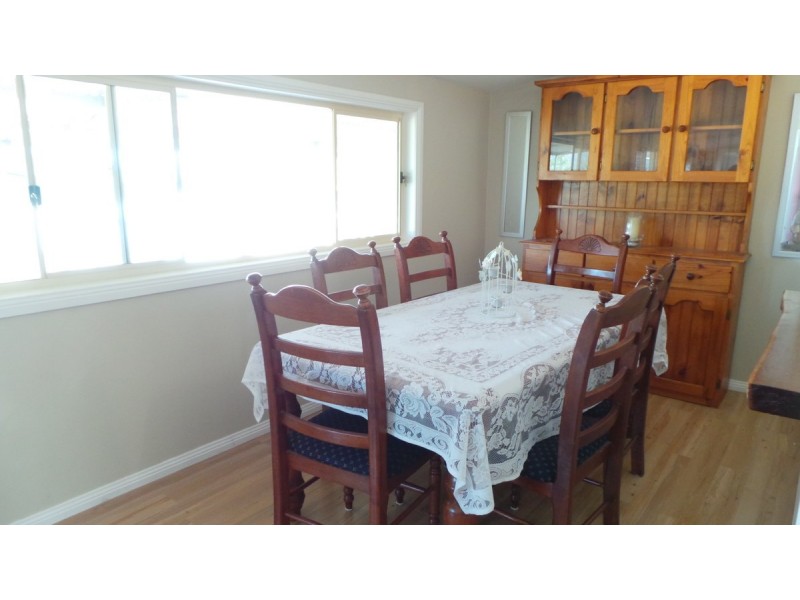 2 Laurel Street, Tamworth NSW 2340