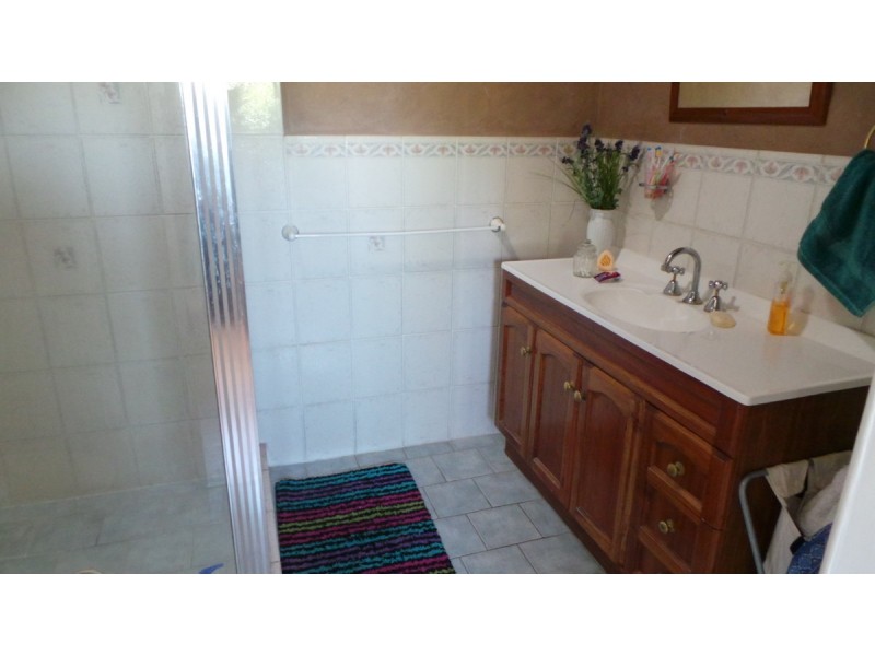 2 Laurel Street, Tamworth NSW 2340