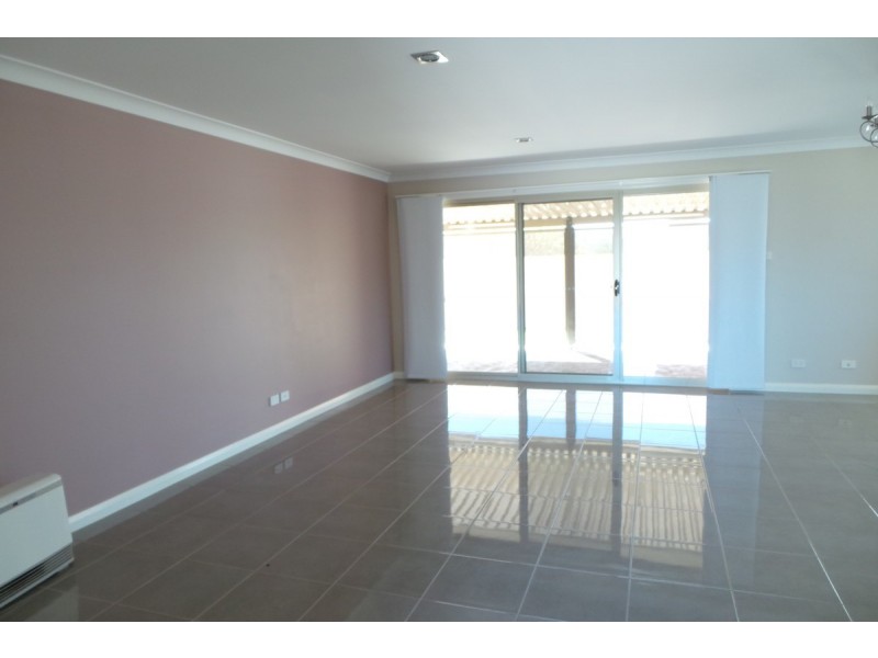 11 Rosella Avenue, Tamworth NSW 2340