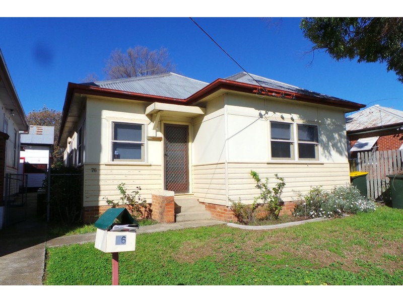 76 Belmore Street, Tamworth NSW 2340