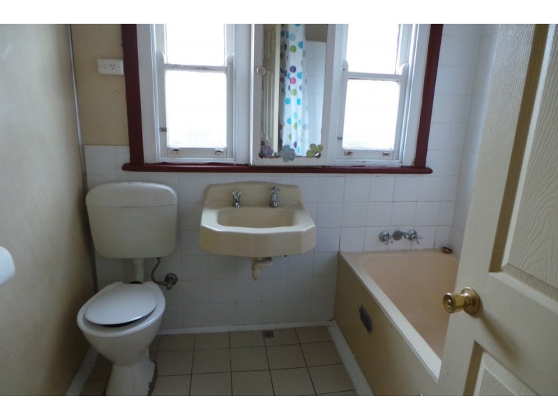76 Belmore Street, Tamworth NSW 2340