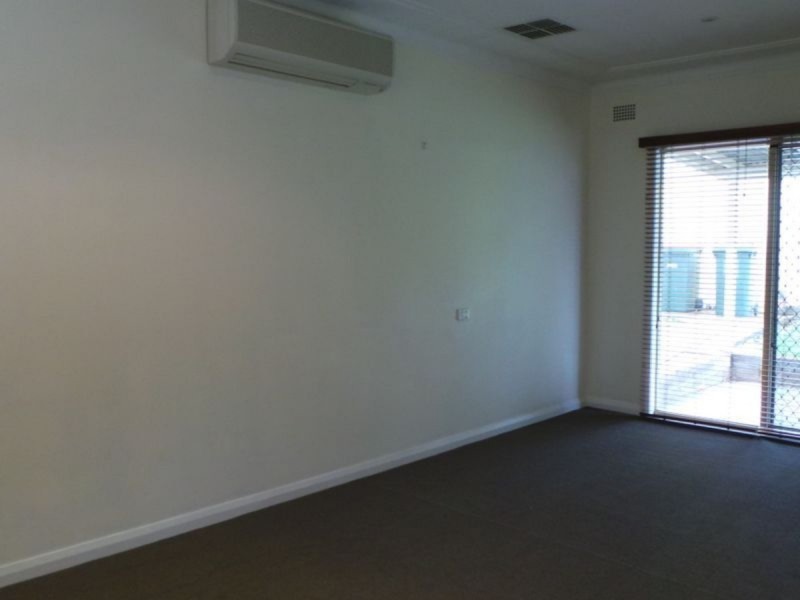 16 Sapphire Crescent, Tamworth NSW 2340