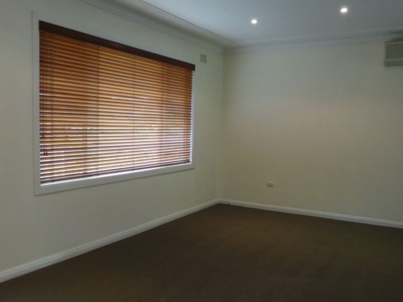 16 Sapphire Crescent, Tamworth NSW 2340