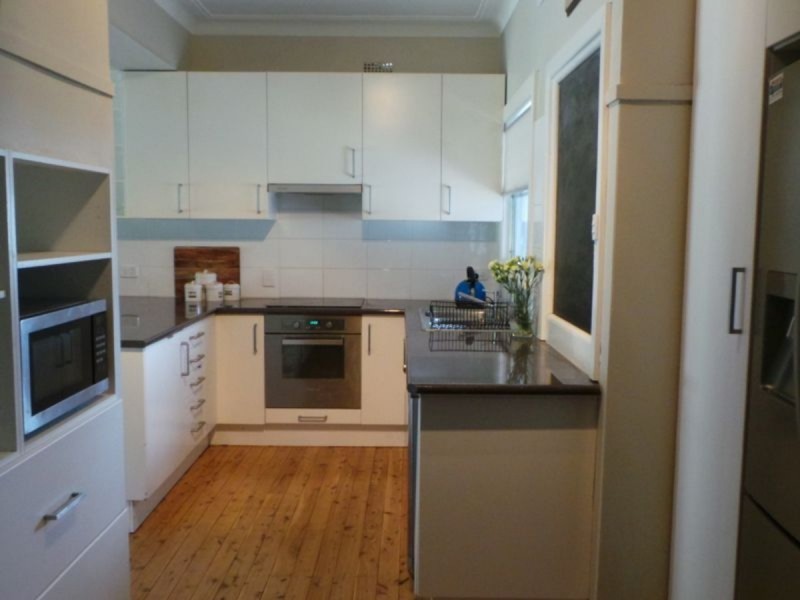 122 Crown Street, Tamworth NSW 2340