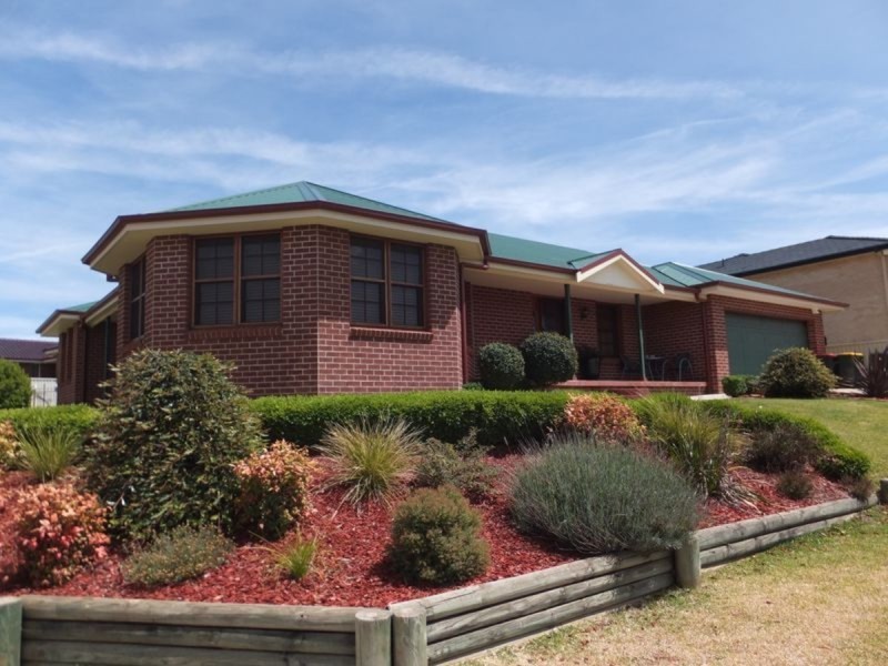 1 Bandalong Street, Tamworth NSW 2340