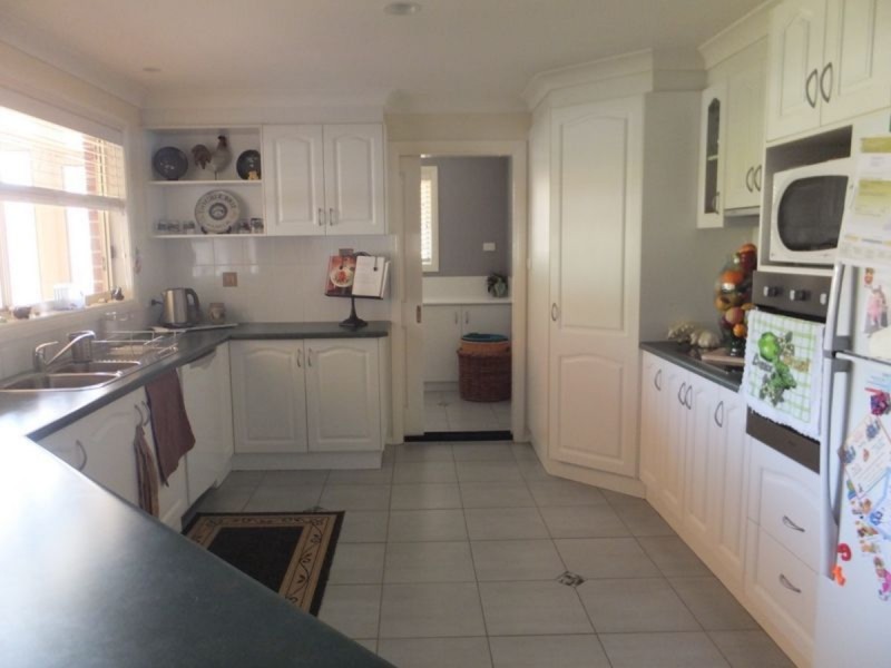 1 Bandalong Street, Tamworth NSW 2340