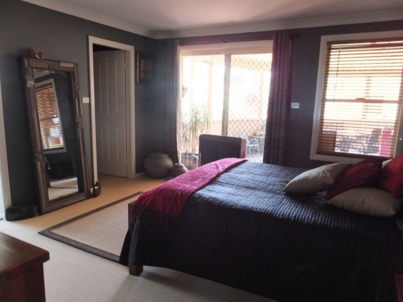 1 Bandalong Street, Tamworth NSW 2340