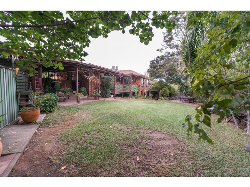 6 Wattle Close, Tamworth NSW 2340