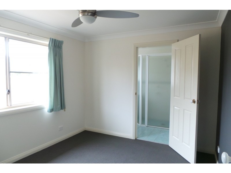 12 The Retreat, Tamworth NSW 2340