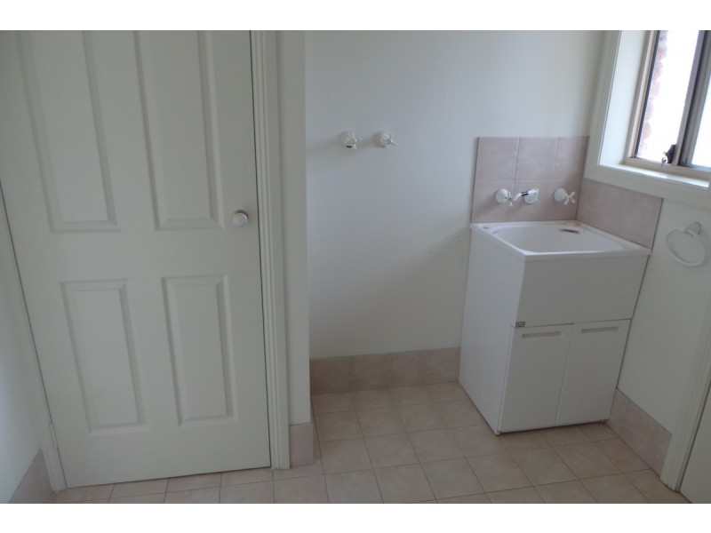 12 The Retreat, Tamworth NSW 2340