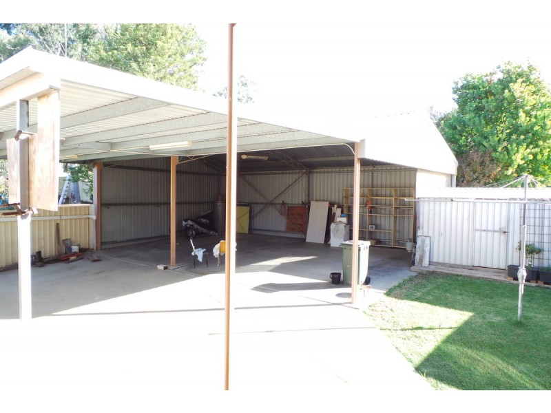 32 McRae Street, Tamworth NSW 2340