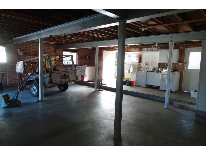 32 McRae Street, Tamworth NSW 2340