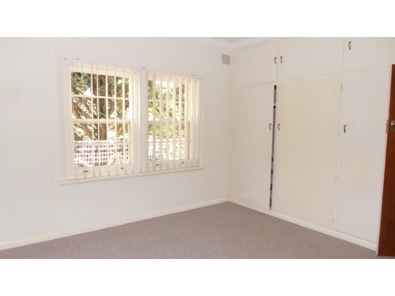 100-102 Belmore Street, Tamworth NSW 2340