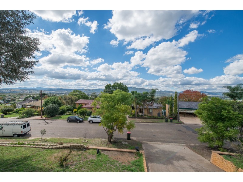 70 Croydon Avenue, Tamworth NSW 2340