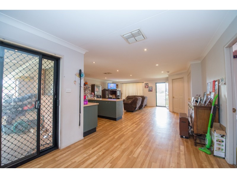 7 Wills Place, Tamworth NSW 2340