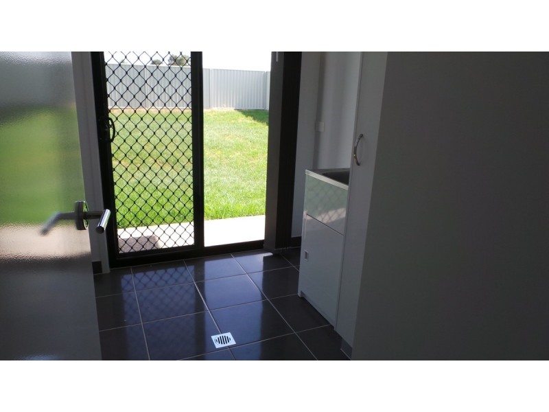 24 Drakeford Street, Tamworth NSW 2340