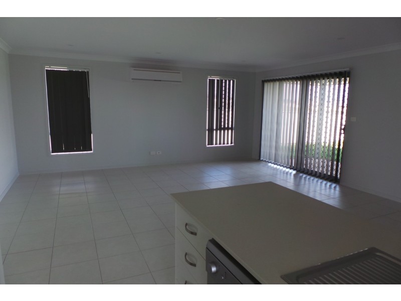 44 Tulipwood Cresent, Tamworth NSW 2340