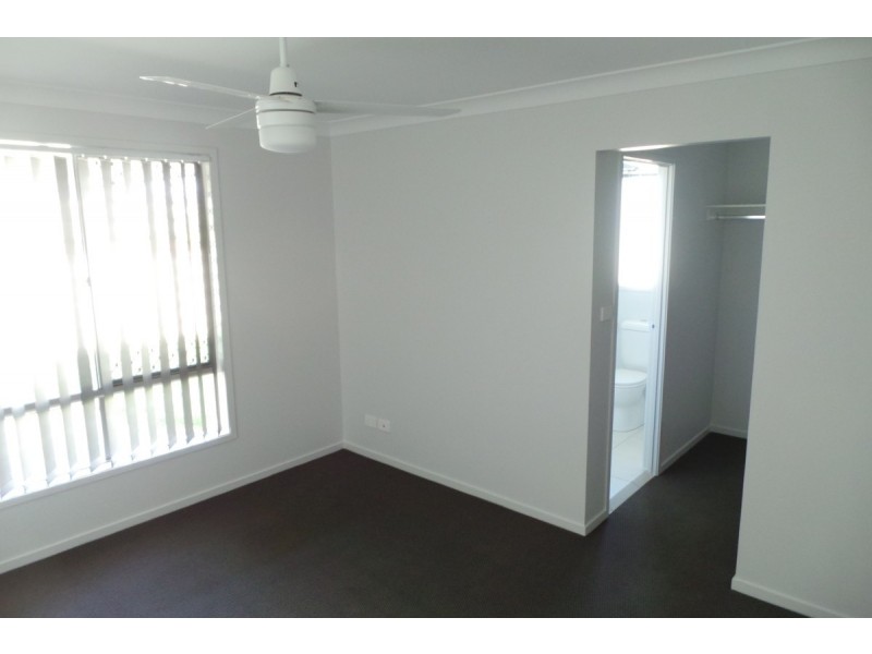 44 Tulipwood Cresent, Tamworth NSW 2340