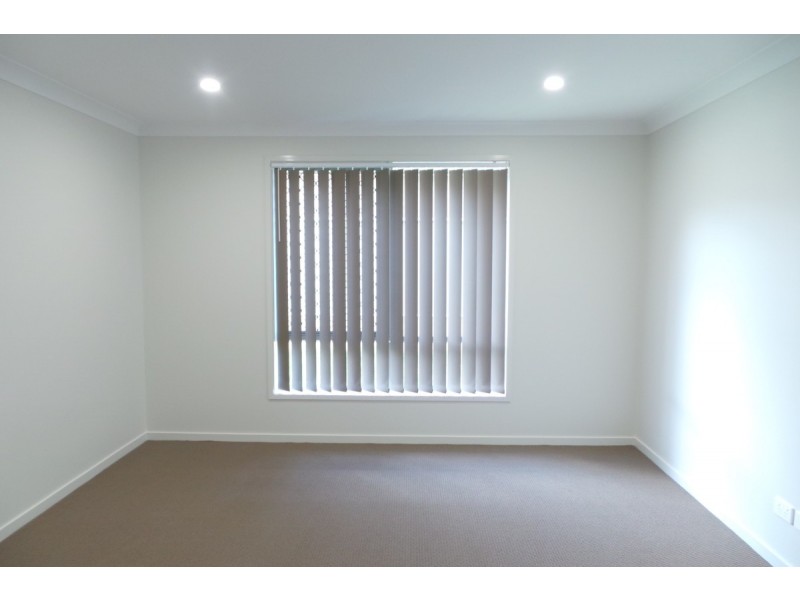 62 Tulipwood Crescent, Tamworth NSW 2340