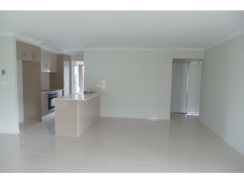 62 Tulipwood Crescent, Tamworth NSW 2340