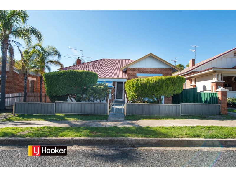 74 Crown Street, Tamworth NSW 2340