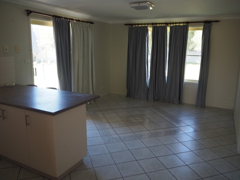 98 Morilla Street, Tamworth NSW 2340