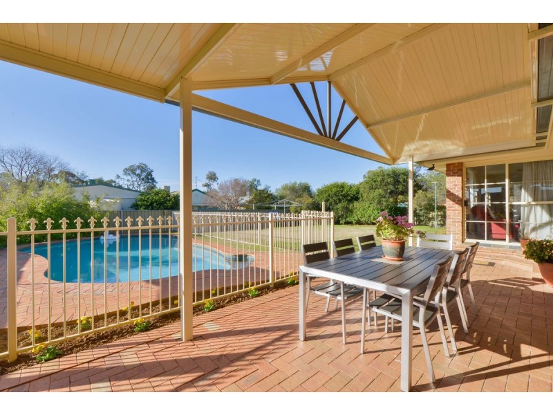 6 Paton Street, Tamworth NSW 2340