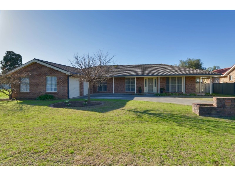 6 Paton Street, Tamworth NSW 2340