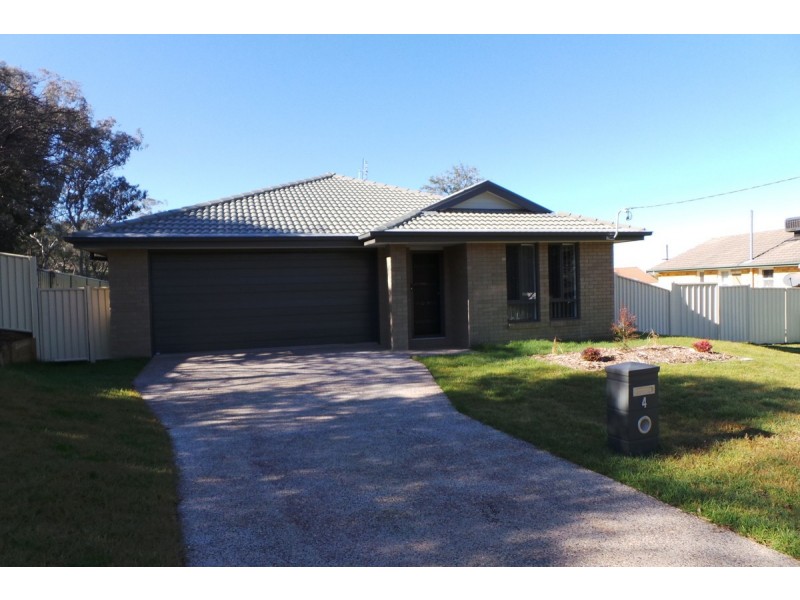 4 Mountview Crescent, Tamworth NSW 2340