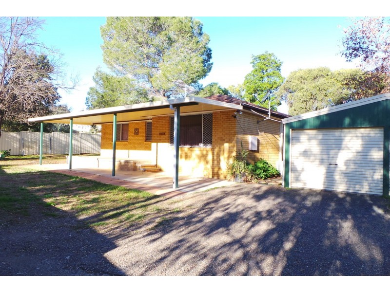 22 Joseph Brown Place, Tamworth NSW 2340