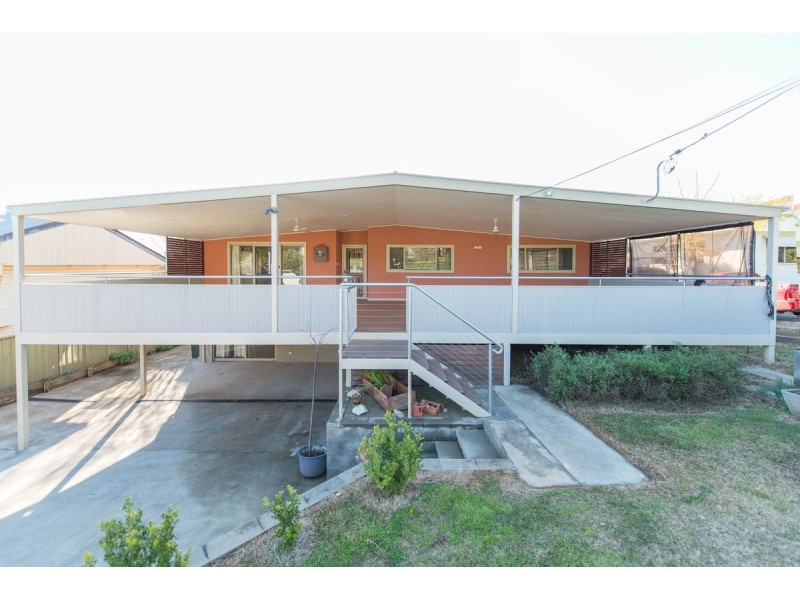 10 Yarral Avenue, Tamworth NSW 2340