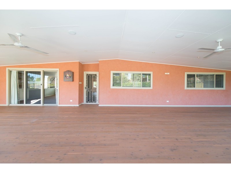 10 Yarral Avenue, Tamworth NSW 2340
