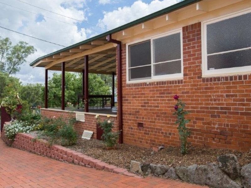 180 Carthage Street, Tamworth NSW 2340