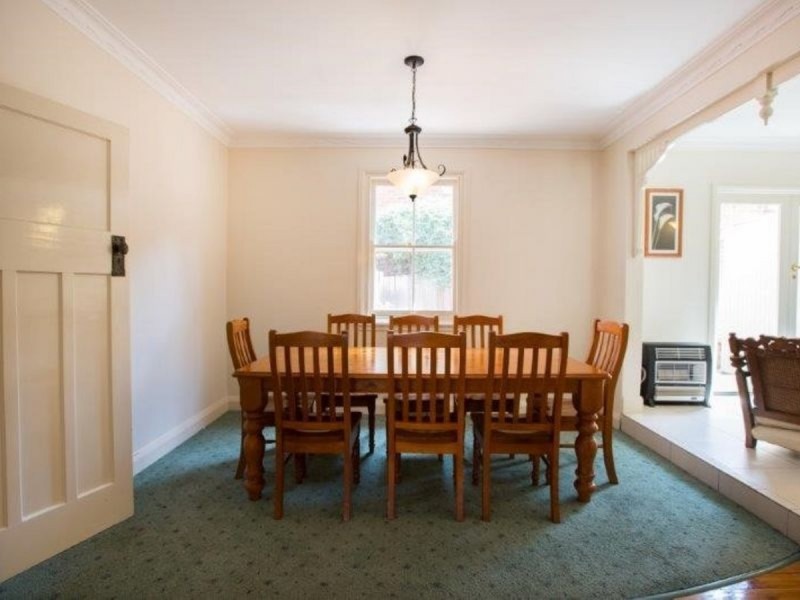 180 Carthage Street, Tamworth NSW 2340