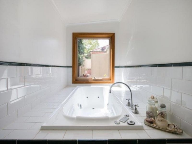 180 Carthage Street, Tamworth NSW 2340