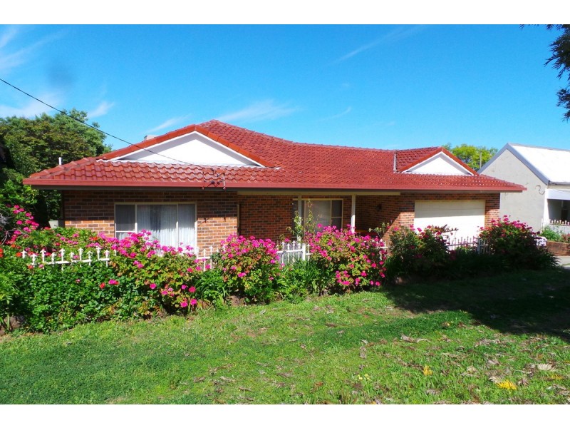 9 Napier Street, Tamworth NSW 2340