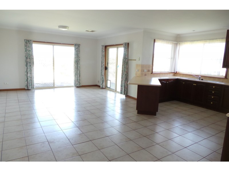 9 Napier Street, Tamworth NSW 2340