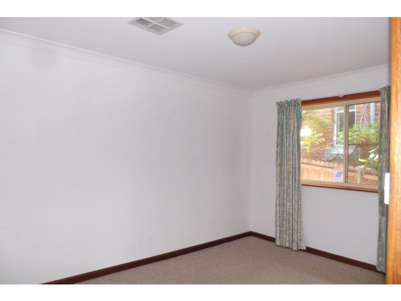 9 Napier Street, Tamworth NSW 2340