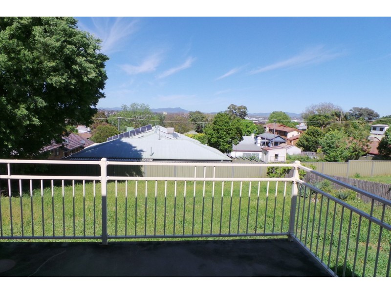 9 Napier Street, Tamworth NSW 2340