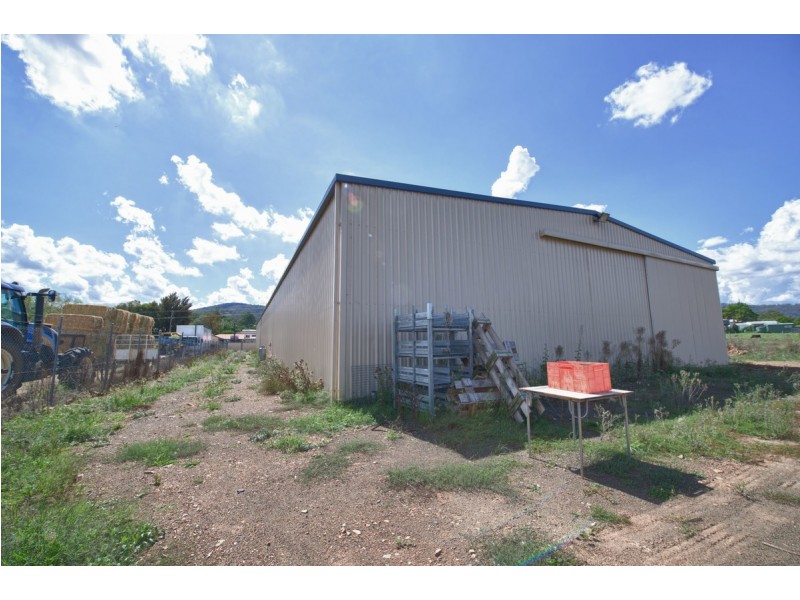 1021 Armidale Road, Tamworth NSW 2340