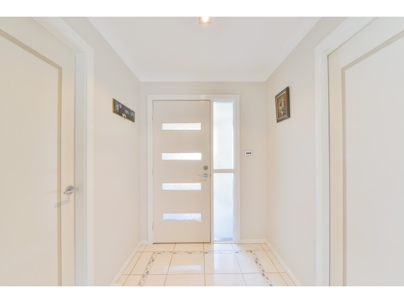 1/50 Peregrine Avenue, Tamworth NSW 2340